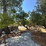 Theoni Garden House * Kyparissos (Laconia)