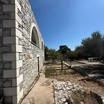 Theoni Garden House