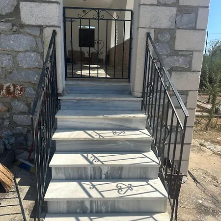 Theoni Garden House Kyparissos (Laconia)