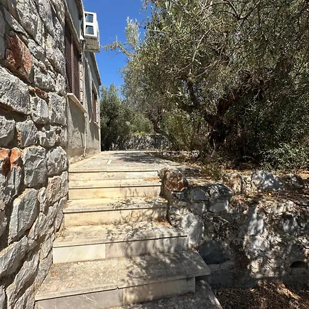 Διαμέρισμα Theoni Garden House