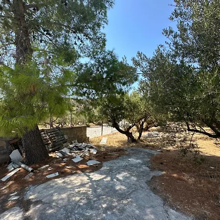 Theoni Garden House * Kyparissos (Laconia)