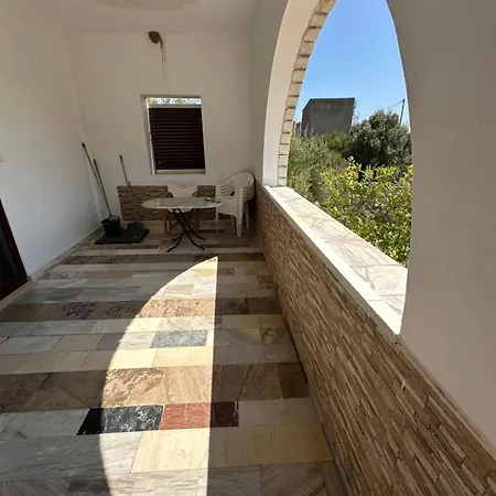 Theoni Garden House