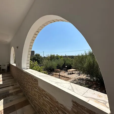 Theoni Garden House