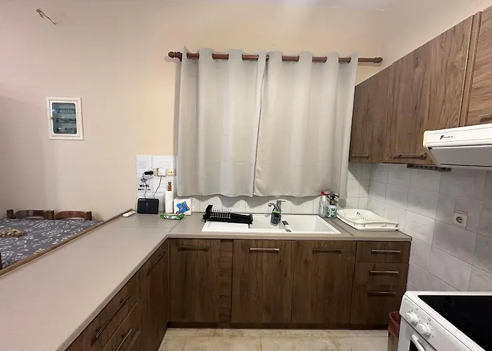 Theoni Garden House شقة *