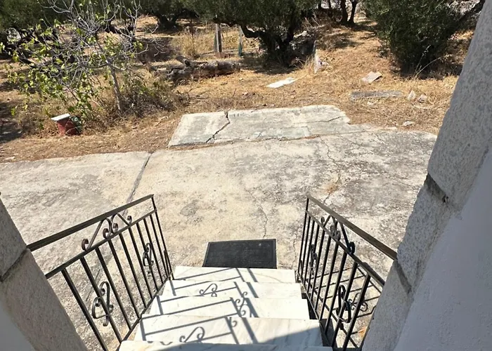 Theoni Garden House *