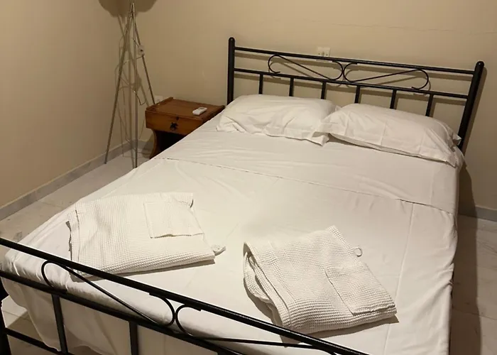 Theoni Garden House *