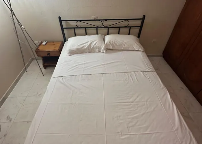 شقة Theoni Garden House *